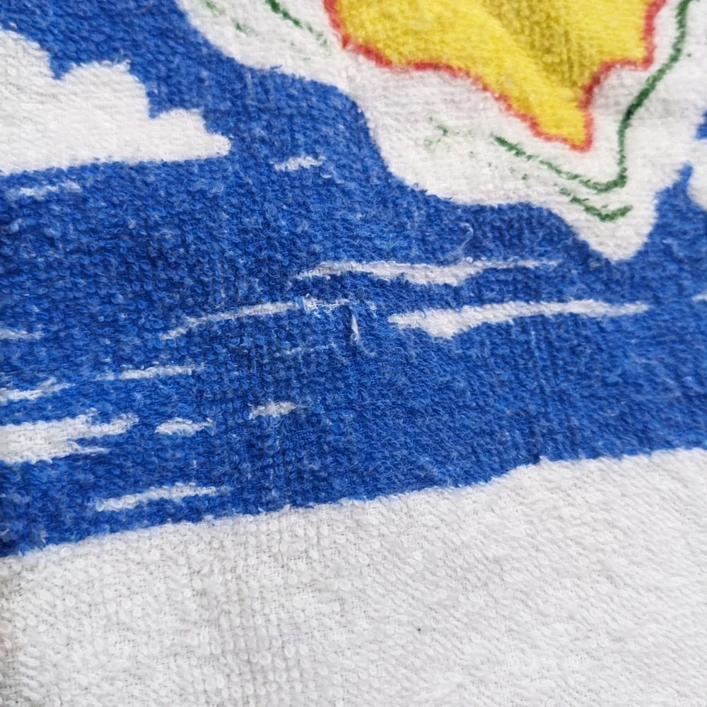 VTG Hawaii Beach Towel Tropical Island Souvenir Destination Rainbow Graphic Map